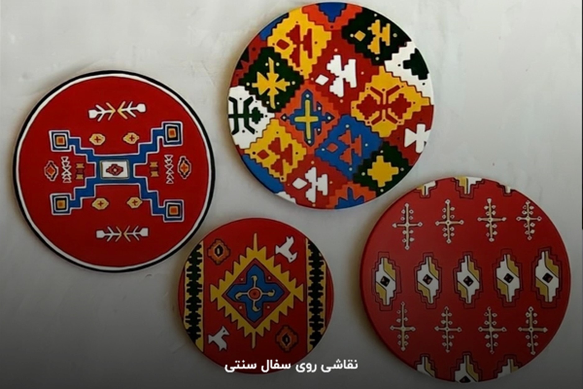 نقاشی روی سفال طرح سنتی